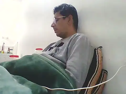 Snapshot of Kumarjay330 chatting on November 8, 2025, 2:31 pm Kumarjay330 online show from November 8, 2025, 2:31 pm