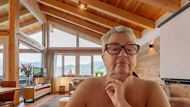 GrannyChrissy68 online show from March 9, 2026, 3:15 pm