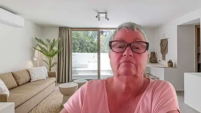 Snapshot of GrannyChrissy68 chatting on May 12, 2026, 1:17 pm GrannyChrissy68 online show from May 12, 2026, 1:17 pm