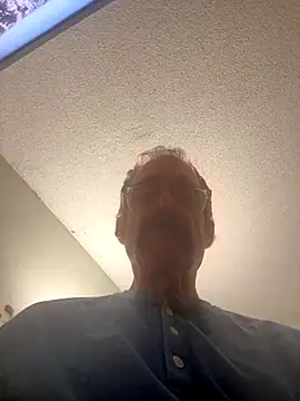 Snapshot of Trainee2Bpeed chatting on September 21, 2025, 6:29 am Trainee2Bpeed online show from September 21, 2025, 6:29 am