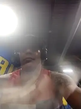 trucker1979 online show from October 2, 2025, 7:56 am