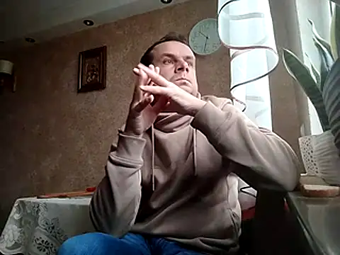 grzes19763 online show from October 23, 2025, 8:35 am