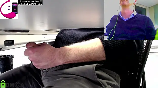 Snapshot of pliko chatting on March 17, 2026, 4:21 pm pliko online show from March 17, 2026, 4:21 pm