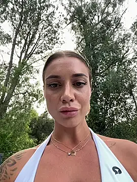 Snapshot of italianPassion chatting on February 24, 2026, 10:32 pm italianPassion online show from February 24, 2026, 10:32 pm