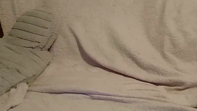 beautylovess online show from April 15, 2026, 2:10 pm