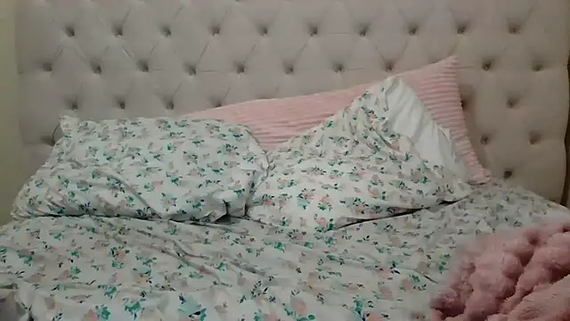 beautylovess online show from February 19, 2026, 9:12 pm