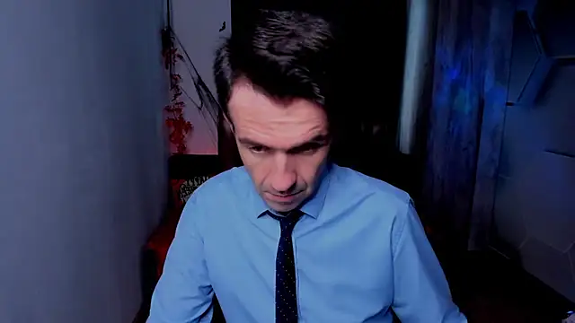 Snapshot of SteveTiger chatting on November 3, 2025, 12:09 pm SteveTiger online show from November 3, 2025, 12:09 pm