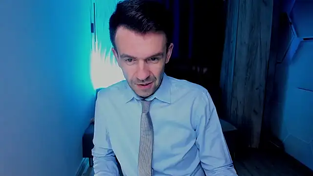 Snapshot of SteveTiger chatting on October 19, 2025, 3:42 am SteveTiger online show from October 19, 2025, 3:42 am