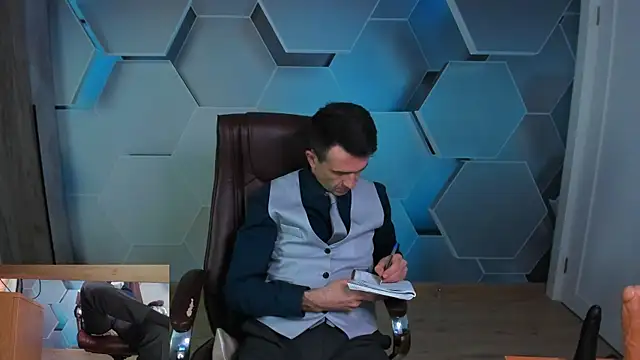 SteveTiger online show from April 24, 2026, 10:06 am