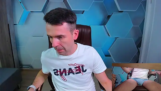 SteveTiger online show from April 21, 2026, 12:45 pm