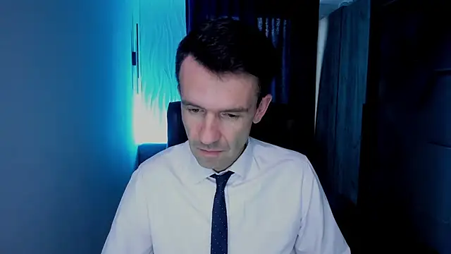 Snapshot of SteveTiger chatting on October 20, 2025, 1:22 pm SteveTiger online show from October 20, 2025, 1:22 pm