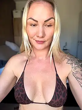 Snapshot of NastyMilf_ chatting on March 13, 2026, 9:36 am NastyMilf online show from March 13, 2026, 9:36 am