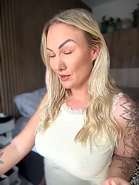 Snapshot of NastyMilf_ chatting on March 24, 2026, 9:53 am NastyMilf online show from March 24, 2026, 9:53 am