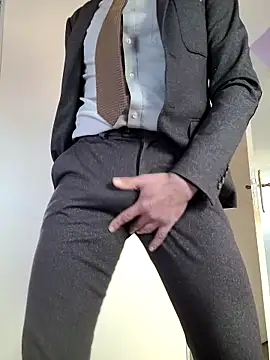 Snapshot of Justforoneday chatting on February 27, 2025, 12:12 pm Justforoneday online show from February 27, 2025, 12:12 pm