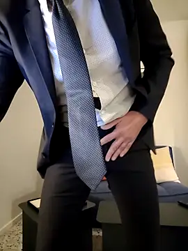 Snapshot of Justforoneday chatting on December 1, 2025, 9:26 pm Justforoneday online show from December 1, 2025, 9:26 pm