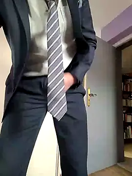 Snapshot of Justforoneday chatting on December 3, 2024, 12:23 pm Justforoneday online show from December 3, 2024, 12:23 pm