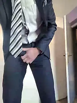 Snapshot of Justforoneday chatting on January 7, 2025, 12:31 pm Justforoneday online show from January 7, 2025, 12:31 pm