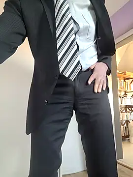 Snapshot of Justforoneday chatting on March 18, 2025, 11:55 am Justforoneday online show from March 18, 2025, 11:55 am