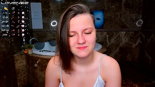 MelindaTin online show from November 25, 2025, 12:33 am