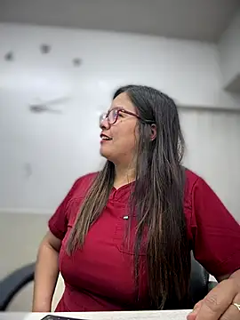 Ixchel Anaid online show from September 15, 2025, 8:09 pm