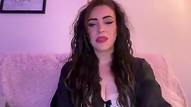 Snapshot of EmilyBlue chatting on April 4, 2026, 7:42 pm EmilyBlue online show from April 4, 2026, 7:42 pm