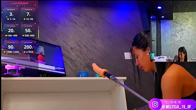 Snapshot of im-your-lovee chatting on May 24, 2026, 4:23 am im-your-lovee online show from May 24, 2026, 4:23 am