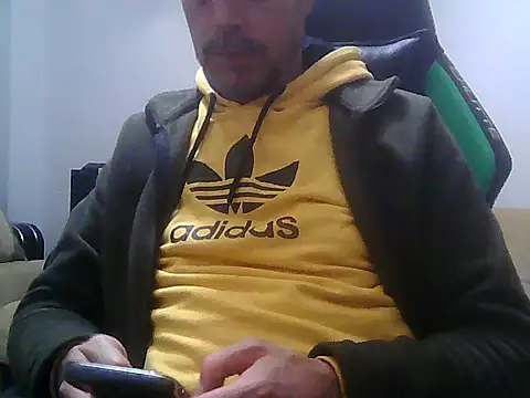 Snapshot of boran34 chatting on February 3, 2026, 4:01 pm boran34 online show from February 3, 2026, 4:01 pm