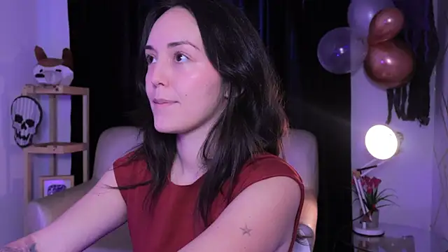 Snapshot of molly_marmalade_ chatting on October 27, 2025, 3:24 pm molly marmalade online show from October 27, 2025, 3:24 pm