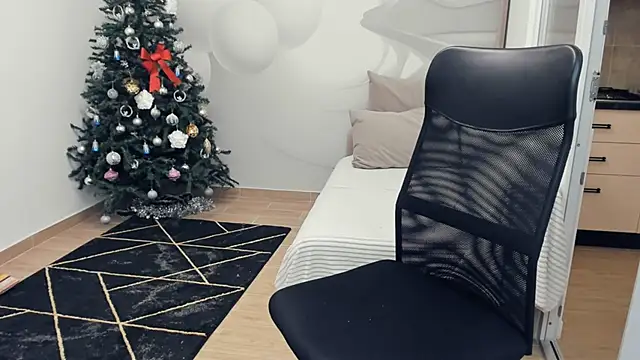 Snapshot of ClaraAndTerry chatting on January 10, 2025, 1:53 am ClaraAndTerry online show from January 10, 2025, 1:53 am