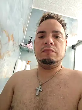 latinoflpr online show from September 22, 2025, 12:55 pm