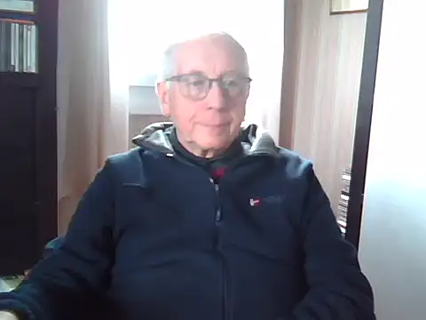 Snapshot of johnjohn622662 chatting on April 3, 2026, 2:01 pm johnjohn622662 online show from April 3, 2026, 2:01 pm