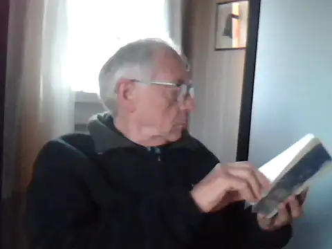 Snapshot of johnjohn622662 chatting on March 21, 2026, 5:28 pm johnjohn622662 online show from March 21, 2026, 5:28 pm