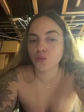 jaseyrae online show from February 9, 2025, 1:11 am