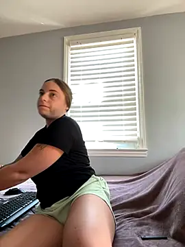 jaseyrae online show from October 5, 2025, 4:42 pm