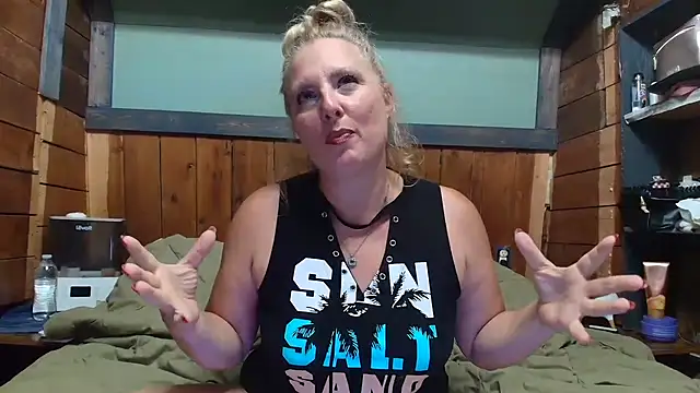 Snapshot of lisaxlovexxx chatting on July 6, 2026, 1:45 am lisaxlovexxx online show from July 6, 2026, 1:45 am