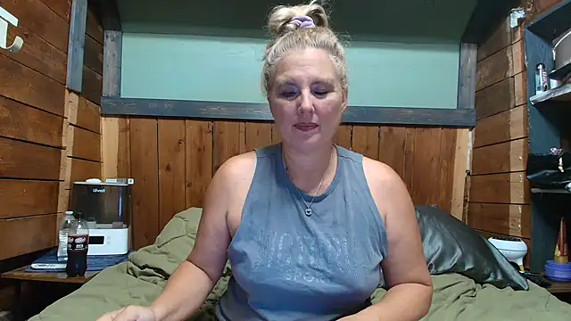 Snapshot of lisaxlovexxx chatting on July 10, 2026, 4:18 pm lisaxlovexxx online show from July 10, 2026, 4:18 pm
