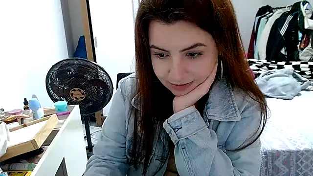 Snapshot of chelbyy chatting on October 13, 2025, 2:46 am chelbyy online show from October 13, 2025, 2:46 am