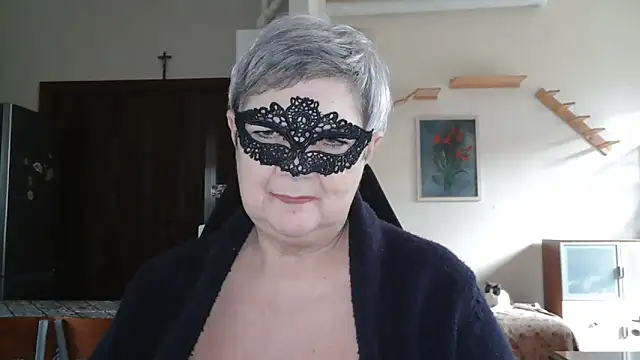 Snapshot of simona60 chatting on January 10, 2025, 2:13 pm simona60 online show from January 10, 2025, 2:13 pm