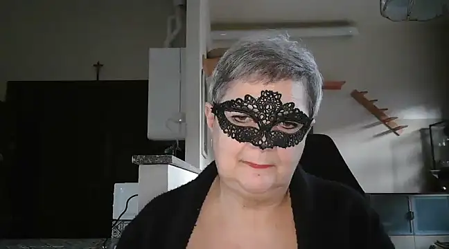 Snapshot of simona60 chatting on March 2, 2025, 4:58 pm simona60 online show from March 2, 2025, 4:58 pm