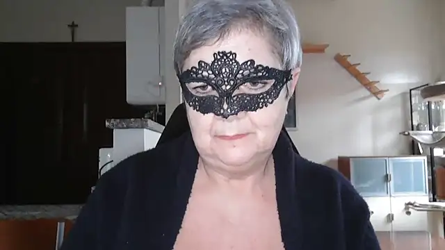 Snapshot of simona60 chatting on February 9, 2025, 2:07 pm simona60 online show from February 9, 2025, 2:07 pm