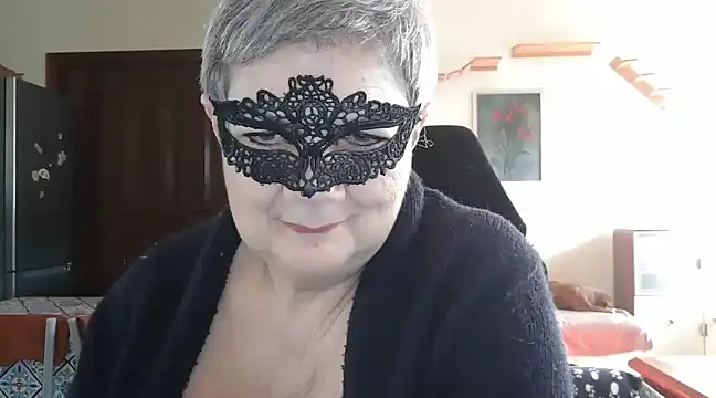 Snapshot of simona60 chatting on March 20, 2025, 2:21 pm simona60 online show from March 20, 2025, 2:21 pm