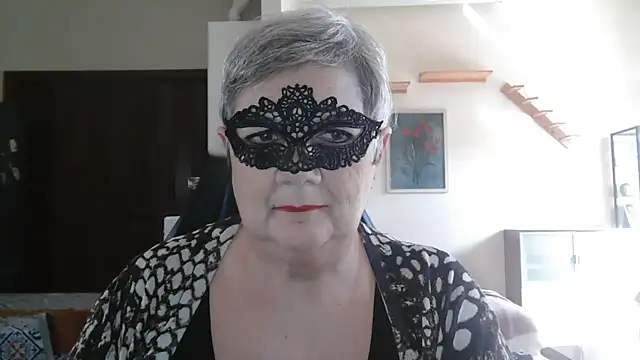 simona60 online show from April 8, 2026, 1:12 pm