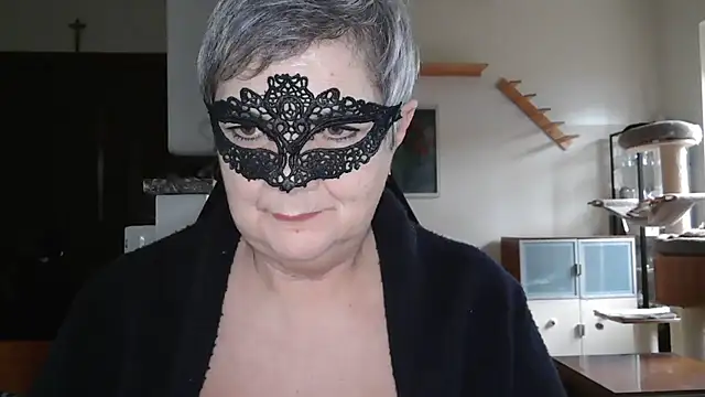 Snapshot of simona60 chatting on January 26, 2025, 1:58 pm simona60 online show from January 26, 2025, 1:58 pm