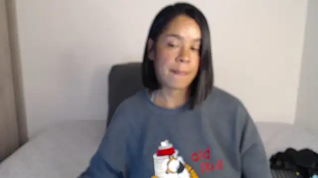 Snapshot of AmeliPonce chatting on November 16, 2025, 8:57 pm AmeliPonce online show from November 16, 2025, 8:57 pm