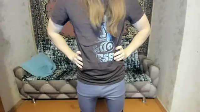 Snapshot of Marrymepls chatting on March 20, 2025, 1:57 am Marrymepls online show from March 20, 2025, 1:57 am