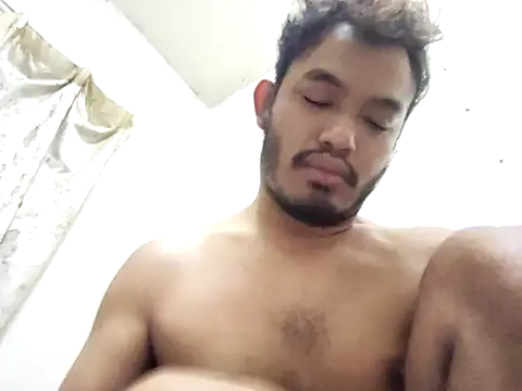 eizy2310 online show from December 10, 2024, 9:22 pm