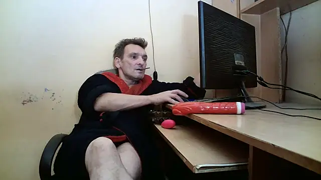 Snapshot of dundyFocus chatting on October 30, 2025, 3:42 pm dundyFocus online show from October 30, 2025, 3:42 pm