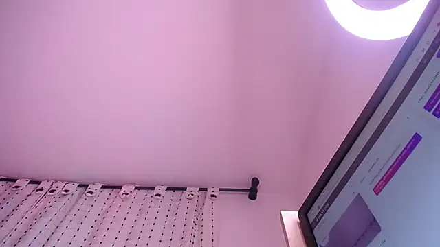 salomecastro  online show from February 5, 2026, 2:29 am