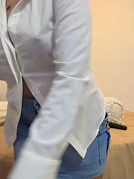 angelwavy online show from February 28, 2026, 6:24 am