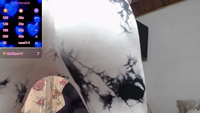 cristin doll  online show from February 11, 2026, 9:58 pm